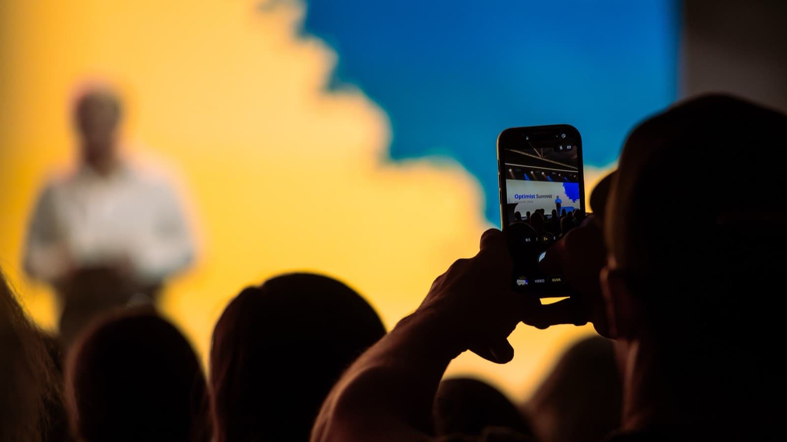 Eventfotograf på Optimist Summit Helsinki 2026